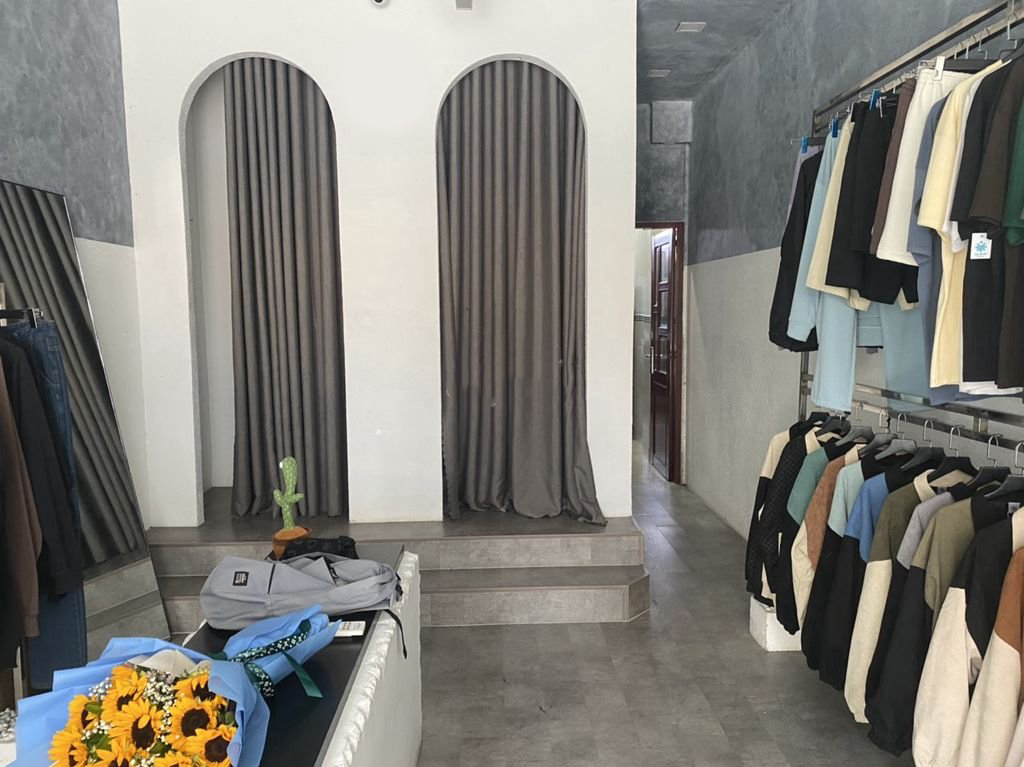 Cho thuê mặt bằng MT Huỳnh Văn Bánh, Phường 14, Quận Phú Nhuận